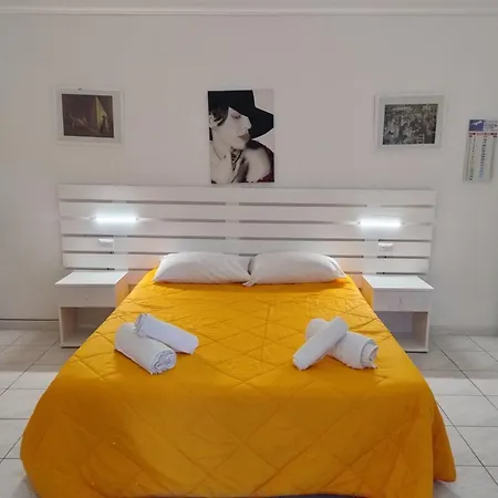 Al Dammuso Diffuso In Centro Гостевой дом 3*