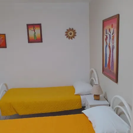 Al Dammuso Diffuso In Centro Гостевой дом 3*