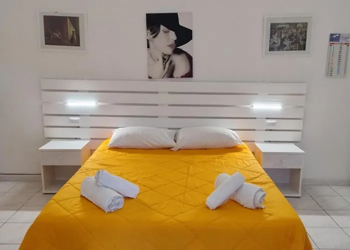 Al Dammuso Diffuso In Centro Pensjonat 3*